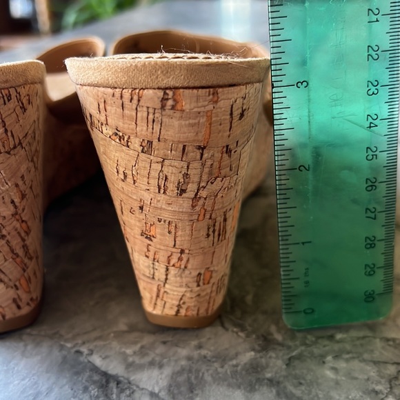 Nine West cork, wedge sandals, size 7.5. #Poshmark - Picture 5 of 9